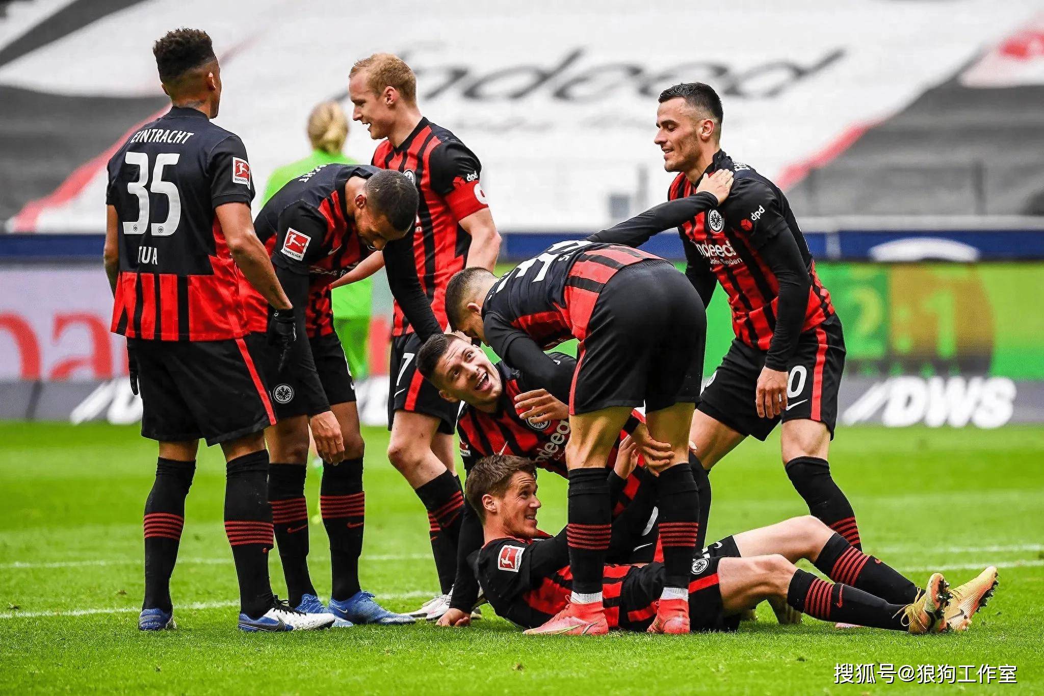 九游官网-法兰克福集结日外线爆发集结日上海海港临场应变，连对手都承认：德罗巴连续七场比赛得分超过精彩发挥的简单介绍